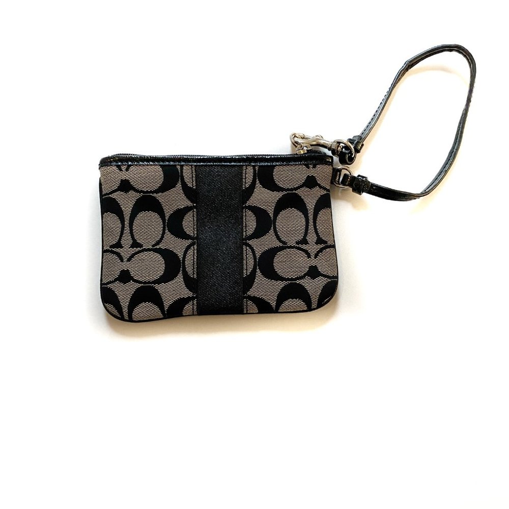 SOLD Coach Monogram coin purse/wallet - Picture 4 of 6